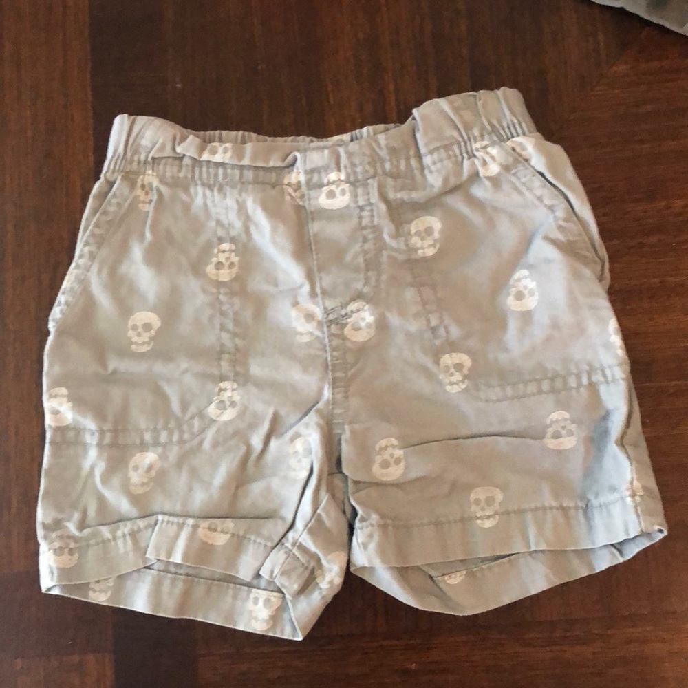 Gray Skull Shorts!
